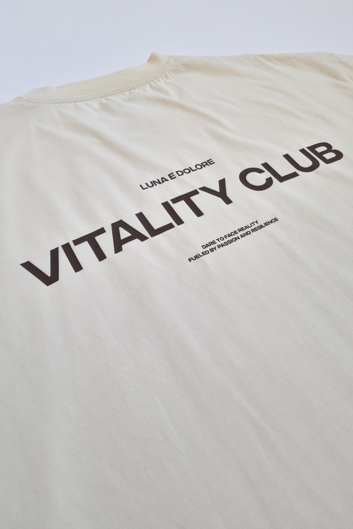 ARISE VITALITY CLUB OVERSIZED TEE IN BEIGE