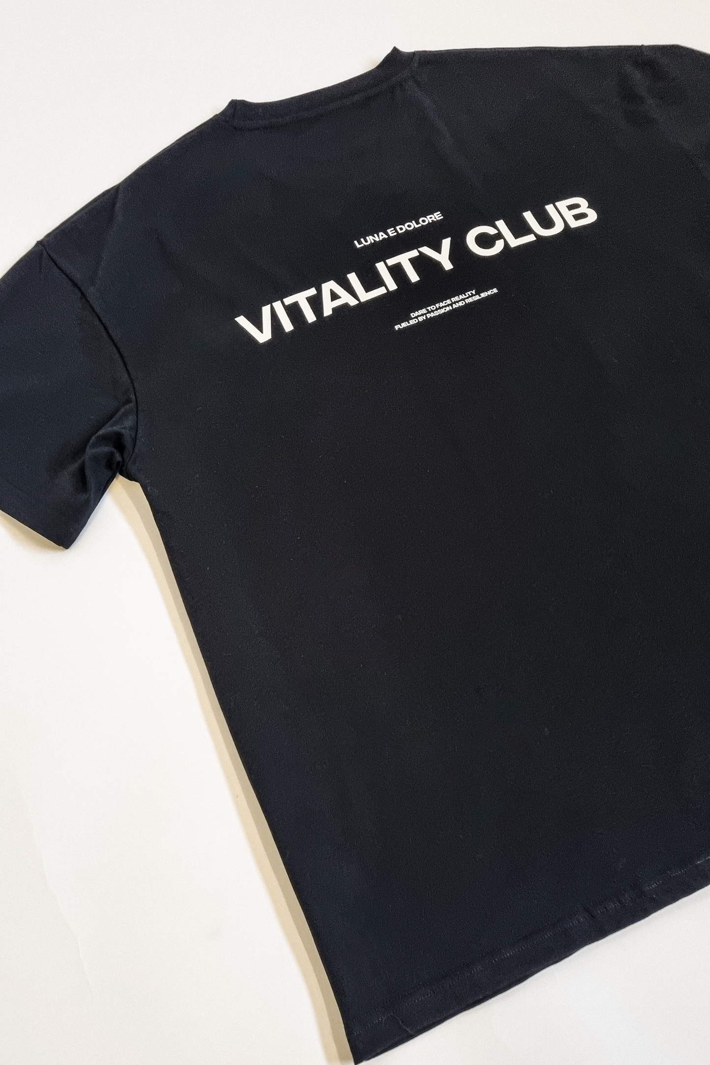 ARISE VITALITY CLUB OVERSIZED TEE IN BLACK