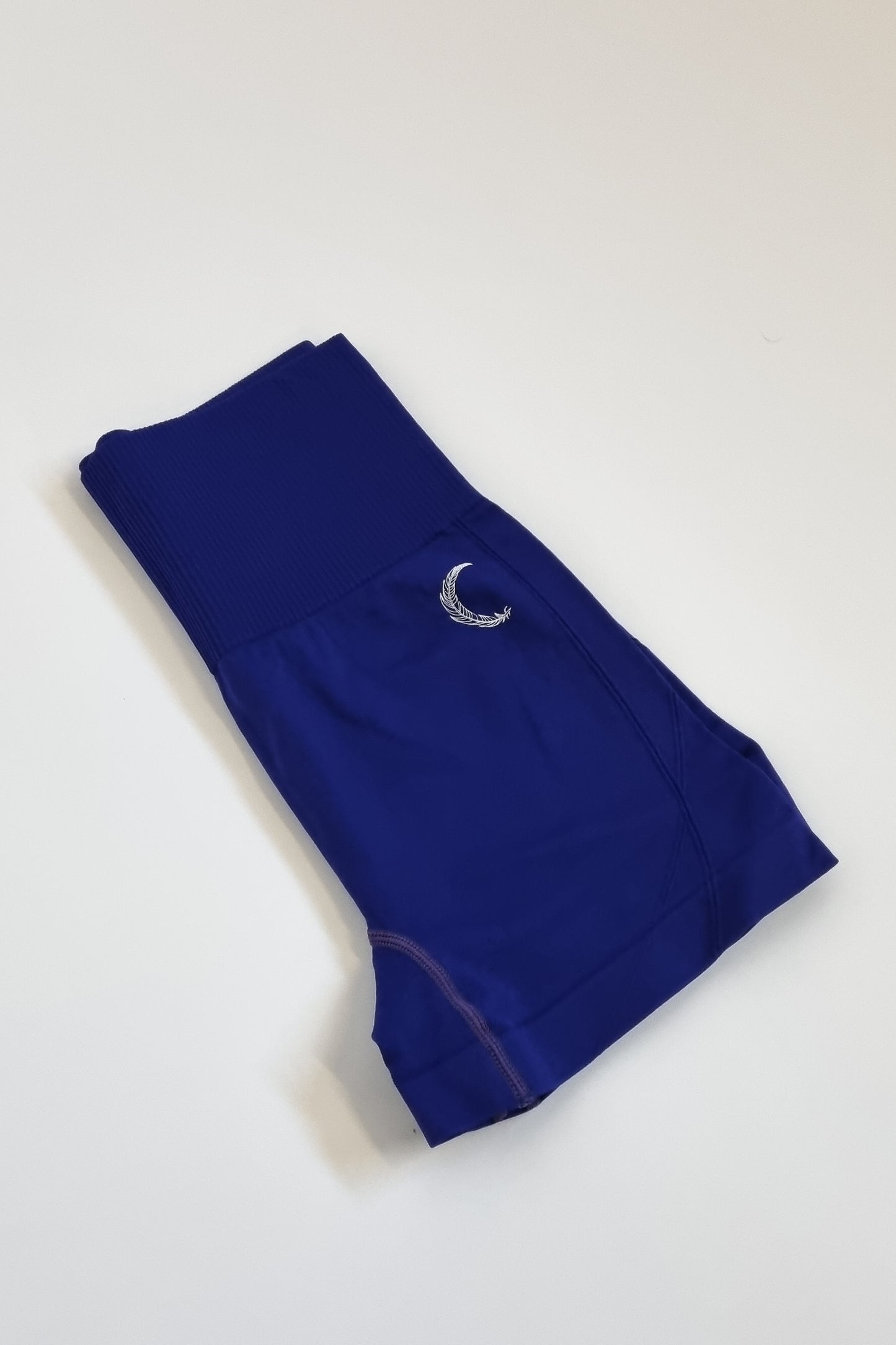 INVICTUS SEAMLESS DYNAMIC SHORTS IN NAVY BLUE