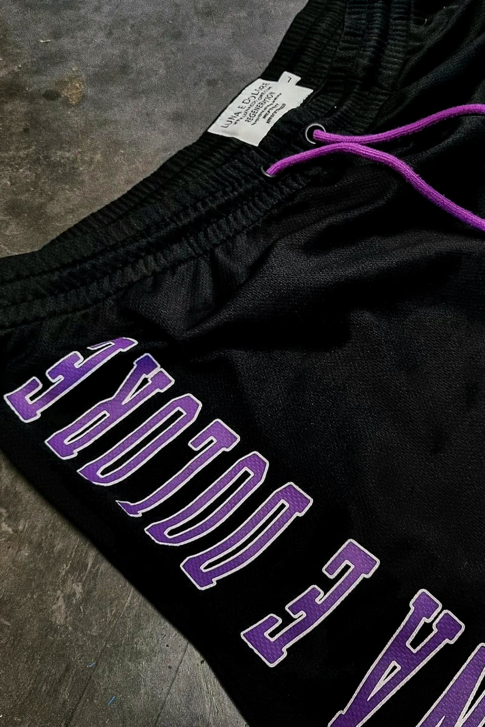 ARISE MESH SHORTS IN BLACK