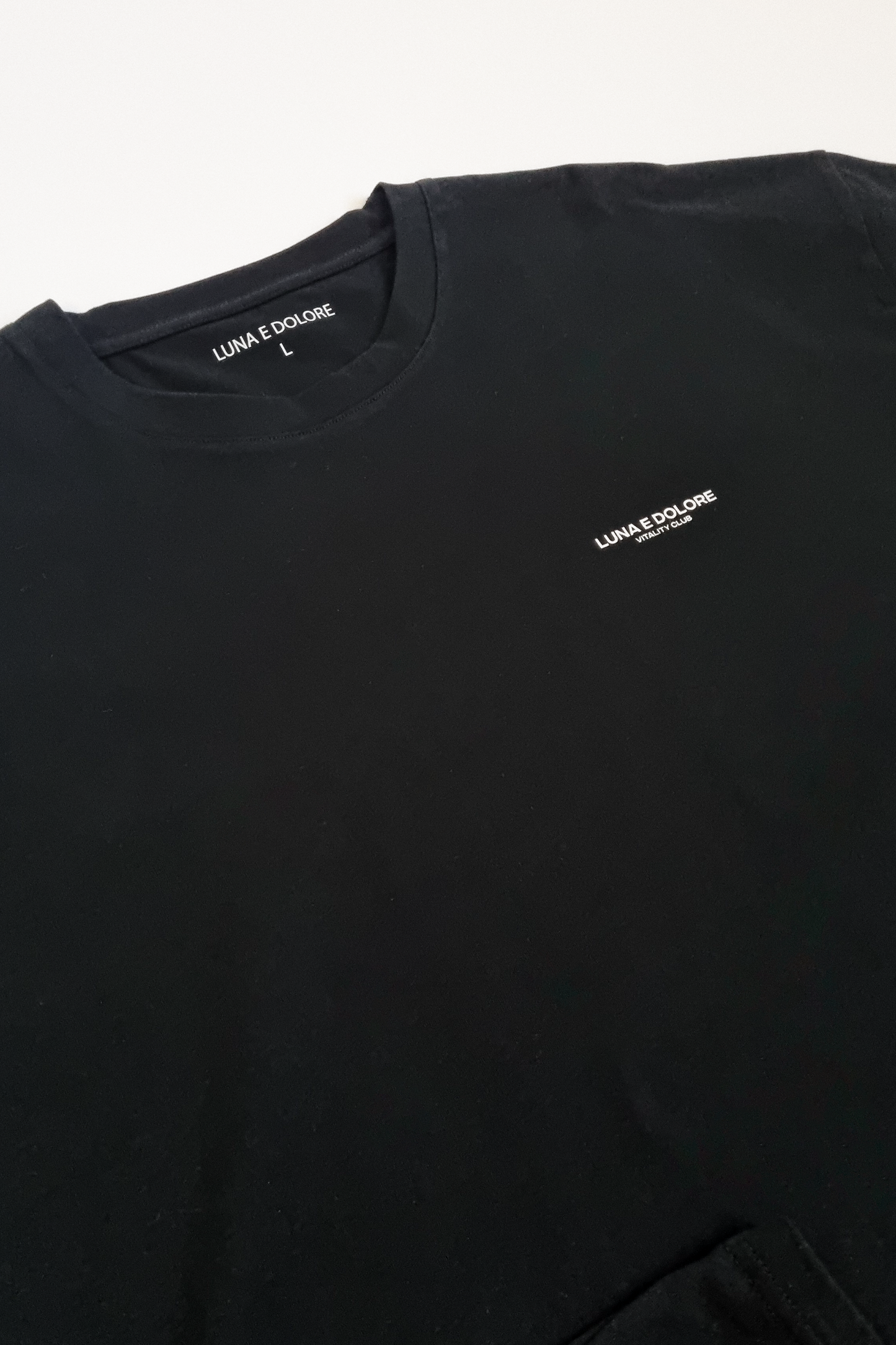 ARISE VITALITY CLUB OVERSIZED TEE IN BLACK